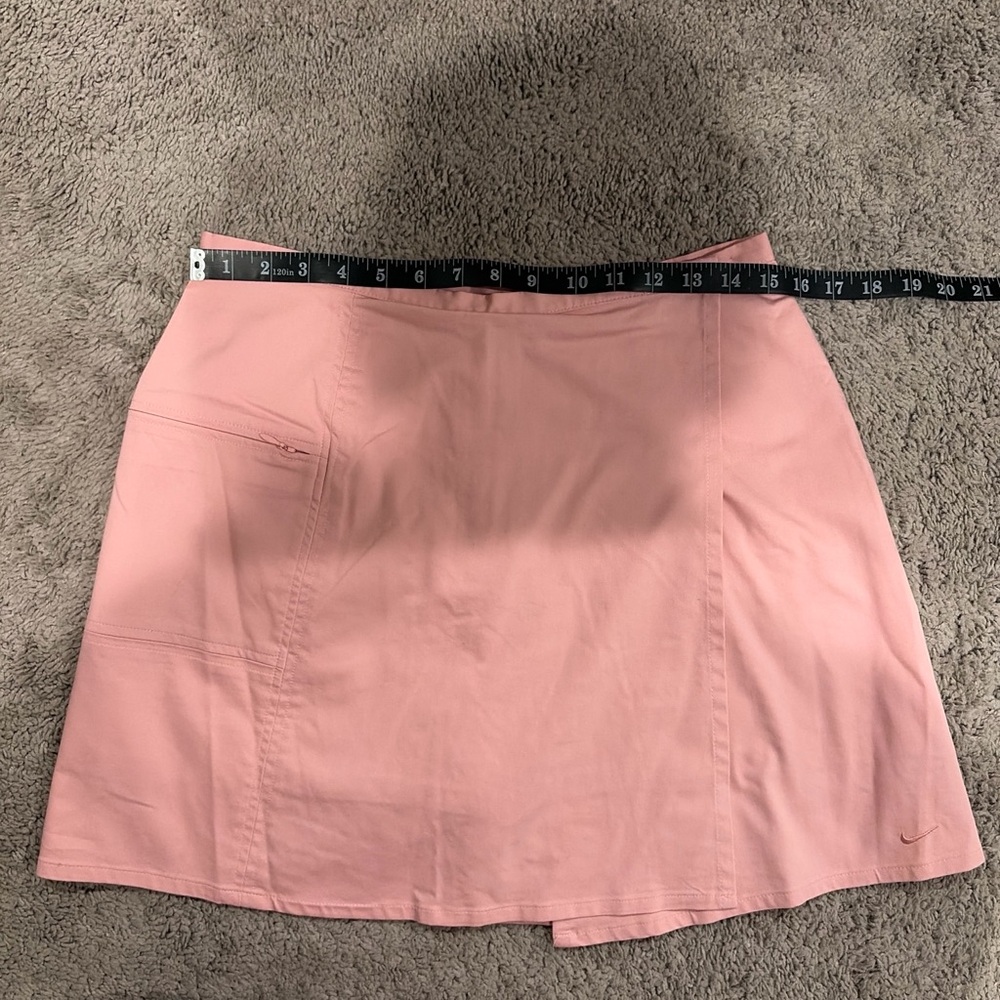 Nike Golf Pink Dri-Fit Skort Built-In Shorts Tennis Golf Size 8 / M - Picture 8 of 13